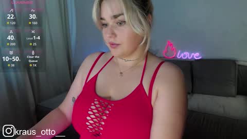 Snapshot of mrs_kitty69 chatting on 12, 10, 2025 mrs kitty69 online show from 12, 10, 2025