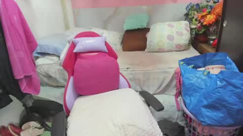 mrs_mommy online show from 25, 5, 2026