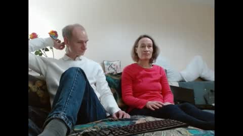 Snapshot of mrs_velvet_vixen_and_mr_stud chatting on 4, 2, 2025 Mrs Velvet Vixen online show from 4, 2, 2025