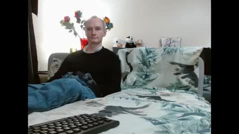 Snapshot of mrs_velvet_vixen_and_mr_stud chatting on 20, 2, 2025 Mrs Velvet Vixen online show from 20, 2, 2025