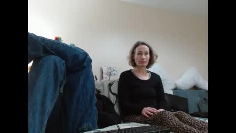 Snapshot of mrs_velvet_vixen_and_mr_stud chatting on 21, 2, 2025 Mrs Velvet Vixen online show from 21, 2, 2025