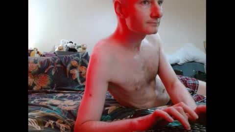 Snapshot of mrs_velvet_vixen_and_mr_stud chatting on 28, 10, 2025 Mrs Velvet Vixen online show from 28, 10, 2025