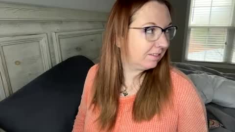 mrsbeachbumm online show from 19, 1, 2025