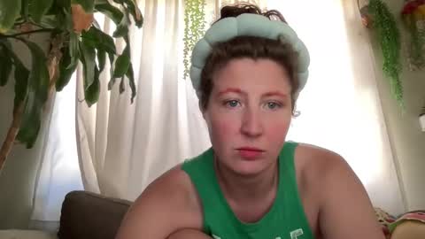 Snapshot of mrsbikesheba chatting on 6, 11, 2025 Babs Bear online show from 6, 11, 2025