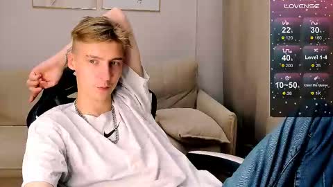 Snapshot of mrsexycum4u chatting on 19, 10, 2025 Adam online show from 19, 10, 2025