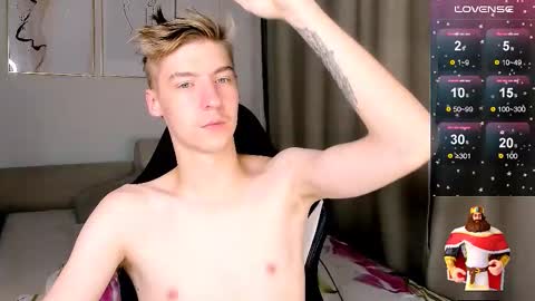 Snapshot of mrsexycum4u chatting on 30, 10, 2025 Adam online show from 30, 10, 2025