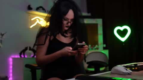 Snapshot of mrstenderbeast chatting on 6, 11, 2025 YOUR OWNER online show from 6, 11, 2025