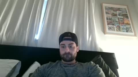 Snapshot of mrthickly818 chatting on 3, 2, 2026 mrthickly818 online show from 3, 2, 2026