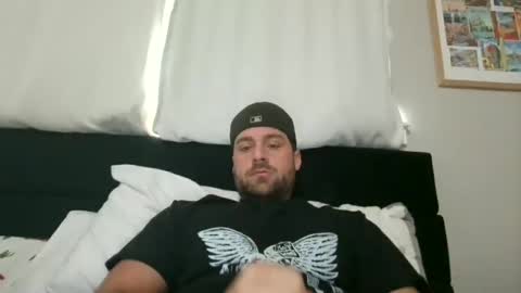 Snapshot of mrthickly818 chatting on 23, 3, 2026 mrthickly818 online show from 23, 3, 2026