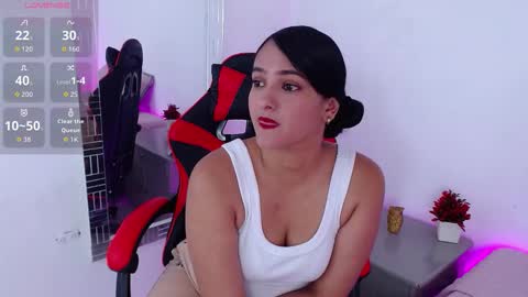 Snapshot of ms_valentina_01 chatting on 24, 10, 2025 Valentina online show from 24, 10, 2025