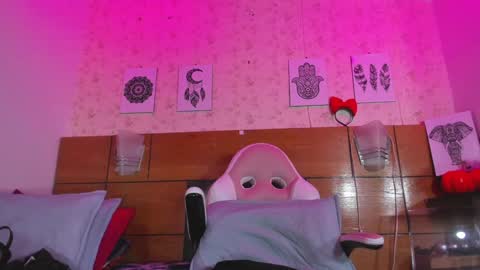 Manuela  online show from 11, 1, 2025