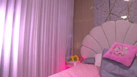 Snapshot of mssburbuja chatting on 25, 4, 2026 Manuela online show from 25, 4, 2026