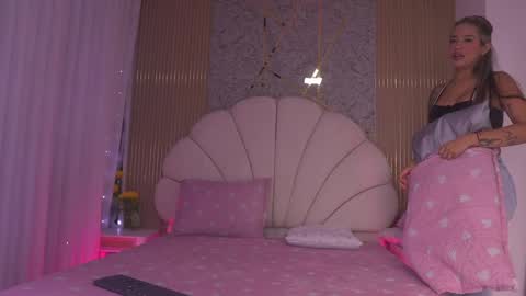 Snapshot of mssburbuja chatting on 9, 5, 2026 Manuela online show from 9, 5, 2026