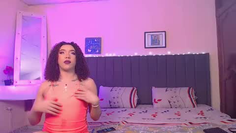 Snapshot of msspenelopedick chatting on 30, 10, 2025 Aaron And Alex online show from 30, 10, 2025