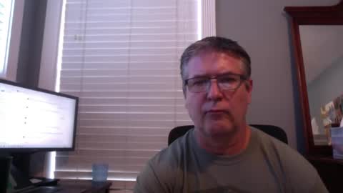 Snapshot of mtbrdr76 chatting on 20, 4, 2026 Fun time Daddy online show from 20, 4, 2026