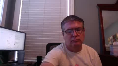 Snapshot of mtbrdr76 chatting on 24, 4, 2026 Fun time Daddy online show from 24, 4, 2026