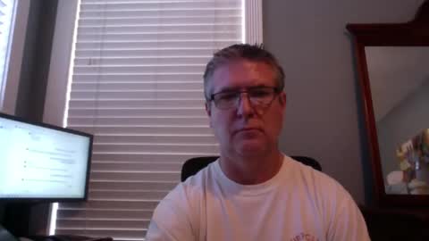 Snapshot of mtbrdr76 chatting on 15, 5, 2026 Fun time Daddy online show from 15, 5, 2026