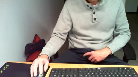 Snapshot of mucfag chatting on 17, 12, 2025 mucfag online show from 17, 12, 2025