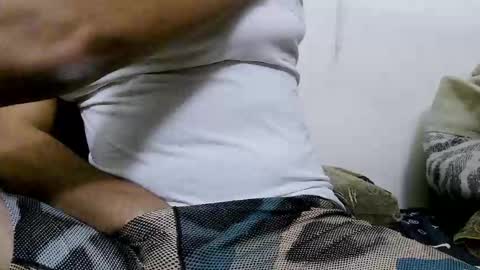 Snapshot of muhra chatting on 27, 11, 2025 ATHAR - online show from 27, 11, 2025