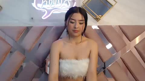 Snapshot of mulan_v chatting on 16, 2, 2025 Live 800am 200pm COLOMBIAN HOUR online show from 16, 2, 2025