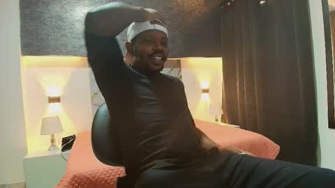 Snapshot of muller_asher chatting on 7, 11, 2025 Muller Asher online show from 7, 11, 2025