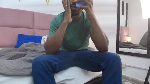 Snapshot of muller_asher chatting on 11, 11, 2025 Muller Asher online show from 11, 11, 2025