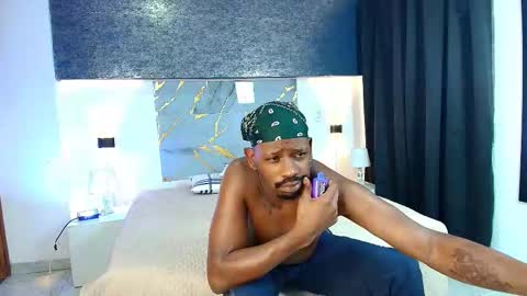 Snapshot of muller_asher chatting on 16, 11, 2025 Muller Asher online show from 16, 11, 2025