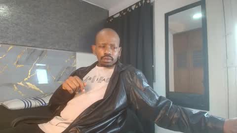 Snapshot of muller_asher chatting on 19, 11, 2025 Muller Asher online show from 19, 11, 2025