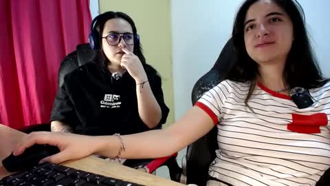 Snapshot of multiorgasmic_6 chatting on 24, 9, 2025 Dani and Alex online show from 24, 9, 2025