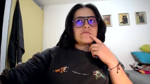 Snapshot of multiorgasmic_6 chatting on 10, 10, 2025 Dani and Alex online show from 10, 10, 2025