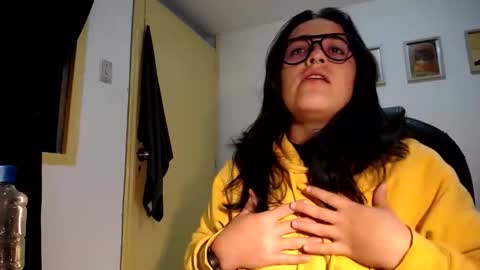 Snapshot of multiorgasmic_6 chatting on 17, 10, 2025 Dani and Alex online show from 17, 10, 2025