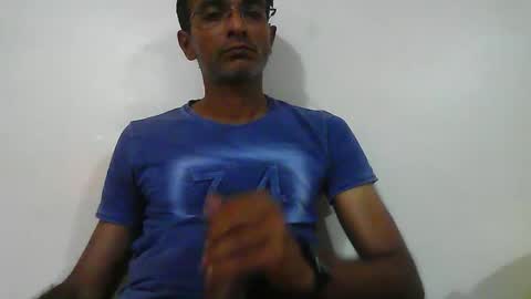Snapshot of mumbaimonster8inch chatting on 24, 4, 2026 rajesh engineer online show from 24, 4, 2026