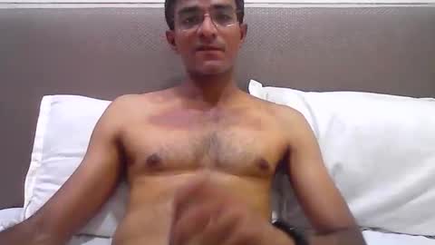 Snapshot of mumbaimonster8inch chatting on 1, 5, 2026 rajesh engineer online show from 1, 5, 2026