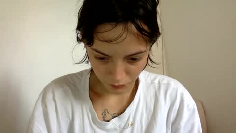 Snapshot of munchi_ chatting on 22, 1, 2025   online show from 22, 1, 2025