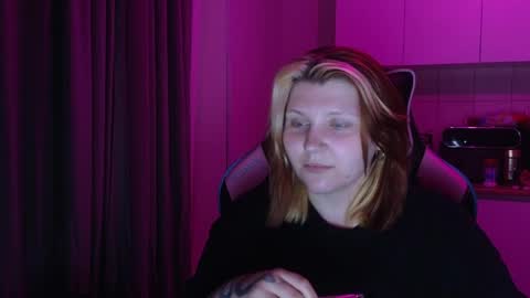 Snapshot of mura_muur chatting on 31, 5, 2026 Milana online show from 31, 5, 2026