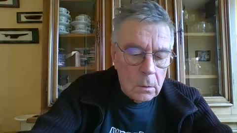 Snapshot of mururoa35 chatting on 12, 12, 2024 mururoa35 online show from 12, 12, 2024