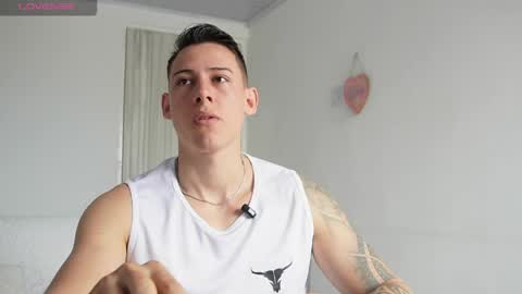 Snapshot of muscle_king_cum chatting on 28, 4, 2026 muscle_king_cum online show from 28, 4, 2026