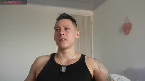 Snapshot of muscle_king_cum chatting on 1, 5, 2026 muscle_king_cum online show from 1, 5, 2026