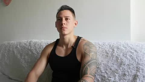Snapshot of muscle_king_cum chatting on 16, 5, 2026 muscle_king_cum online show from 16, 5, 2026