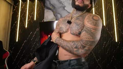 Snapshot of muscle_man19 chatting on 17, 5, 2026 Nick online show from 17, 5, 2026