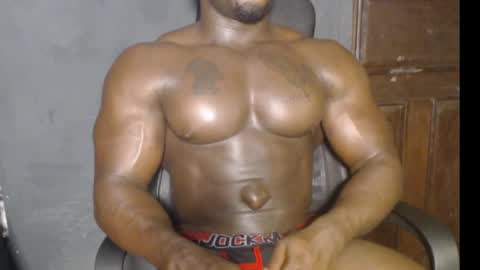 musclegod23 online show from 3, 1, 2025