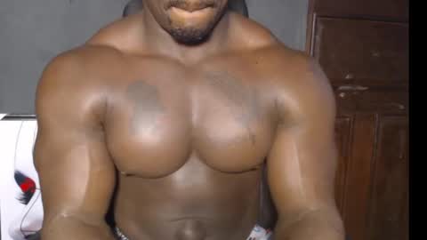 musclegod23 online show from 7, 1, 2025