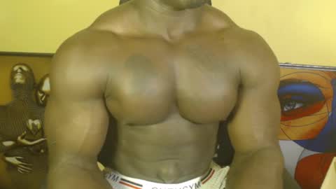 musclegod23 online show from 6, 3, 2025