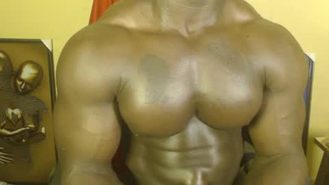 musclegod23 online show from 7, 3, 2025