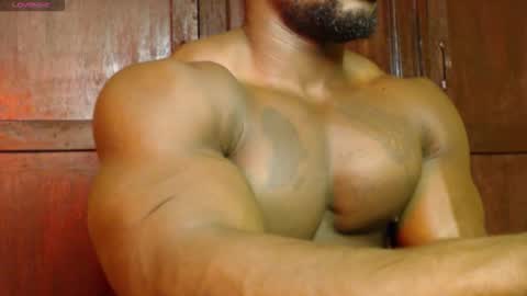 musclegod23 online show from 10, 9, 2025