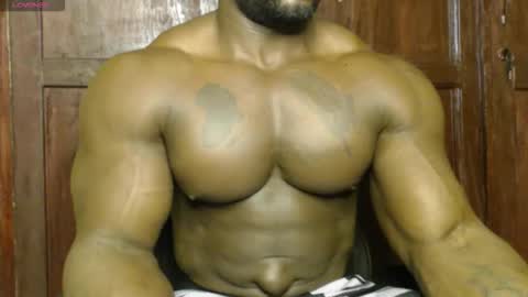 musclegod23 online show from 14, 9, 2025
