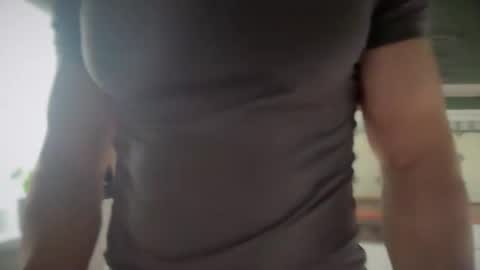 Snapshot of musclehair3 chatting on 2, 3, 2025 musclehair3 online show from 2, 3, 2025