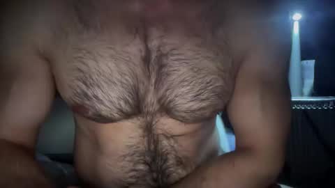 Snapshot of musclehair3 chatting on 7, 10, 2025 musclehair3 online show from 7, 10, 2025