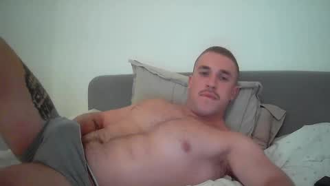 Snapshot of muscleshow00 chatting on 10, 3, 2025 muscleshow00 online show from 10, 3, 2025