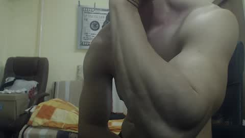 Snapshot of musculargod chatting on 15, 12, 2024 SexyMuscled online show from 15, 12, 2024